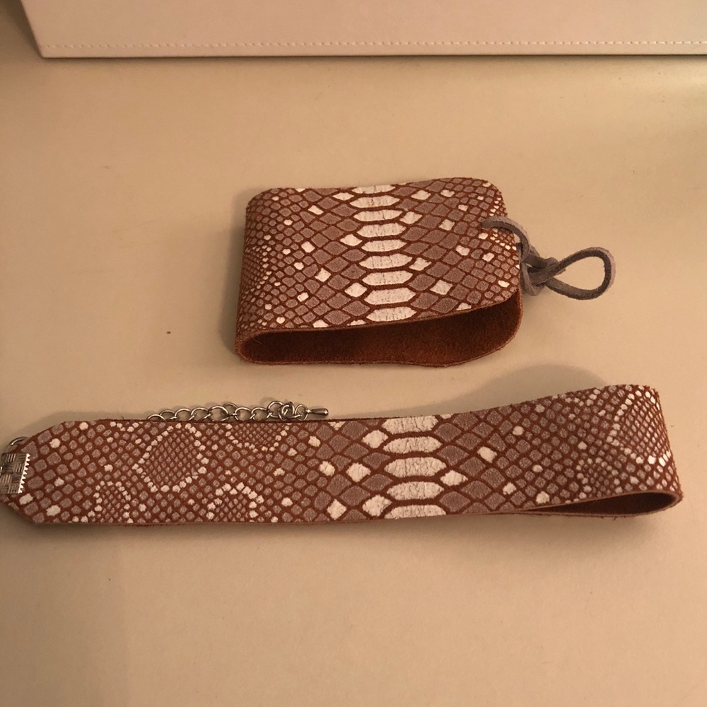 NEW ALV chocker and cuff set snakeskin print rose